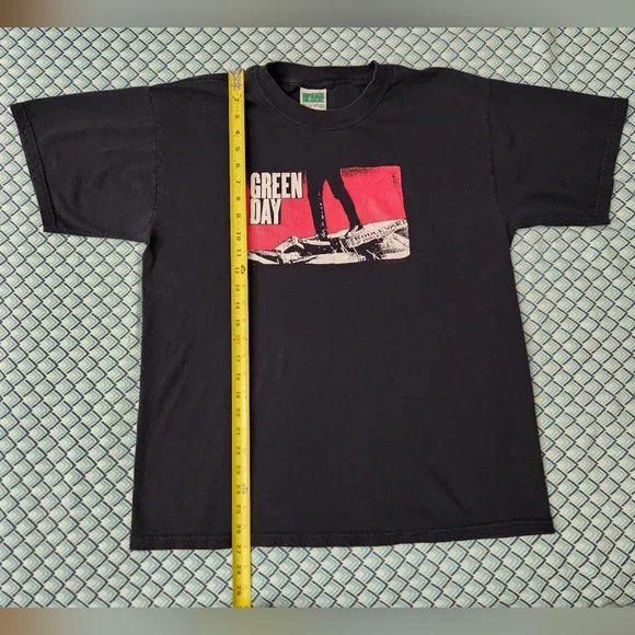 Green Day Shirt - Picture 3 of 11